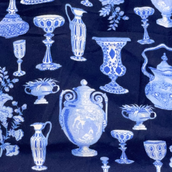 Talbots Plus Size 20 W Novelty Vases Teapots Urns Button Up Non-Iron Top Blouse - Picture 7 of 13